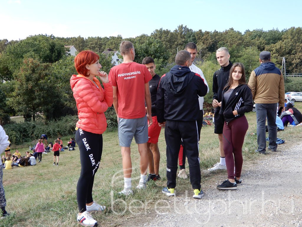 Mezei futóbajnokság Berettyóújfaluban 09